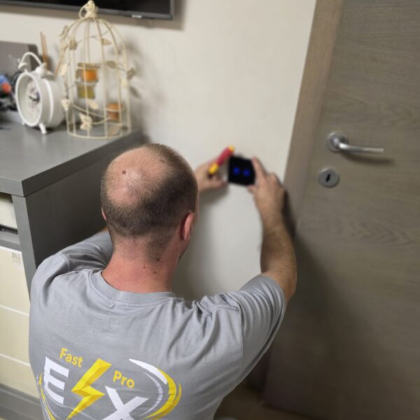 firmă instalații electrice Cluj