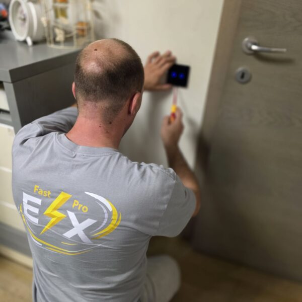 mentenanță instalații electrice Cluj
